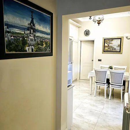 Zemun Center Lux 3 Bedroom 公寓 *