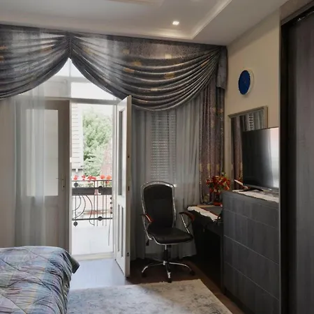 Zemun Center Lux 3 Bedroom Belgrade